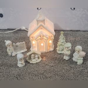 Precious Moments Sugar Town Chapel Set
